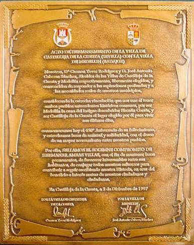 Pergamino entregado al Ayuntamiento de Medellín por el de Castilleja de la Cuesta. (1997)