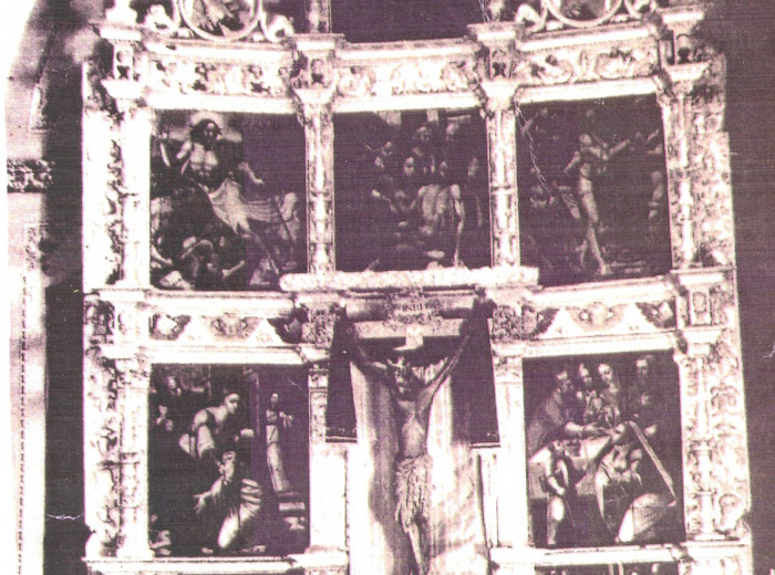 Retablo de la capilla del Cristo de San Martín, tras su traslado desde la iglesia de Santiago.