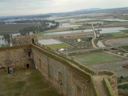 Vista de la crecida del Guadiana desde el castillo. (Foto: J.A.R,.M, 24/2/10)