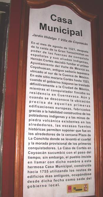 Inscripicin en el Ayuntamiento de Coyoacn. (Foto cedida por el profesor Bernaldo Bernal R., Mxico, nov.'04)