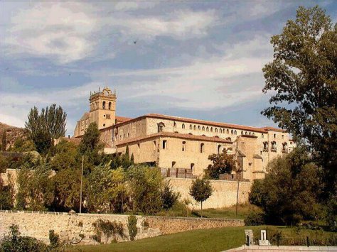 Monasterio de Santa María del Parral (Segovia). En él reposan los restos de D. Juan Pacheco y los de su hija Beatriz (Condesa de Medellín).
