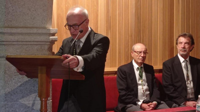 El profesor M. Almagro durante su alocución