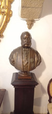 Busto en bronce de D. Alejandro Groizard (Ed. Barrón, 1884)