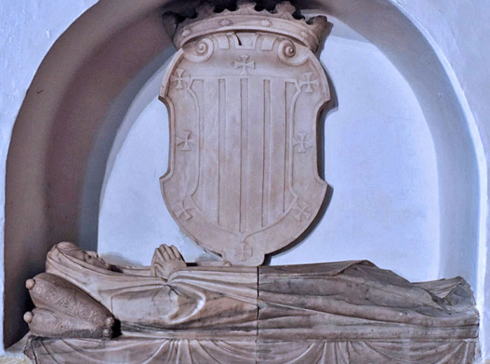 Hornacina con el enterramiento de Dª Juana de Zúñiga y Arellano.