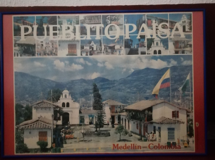 Lámina: Pueblito Paisa (Medellín, Colombia)
